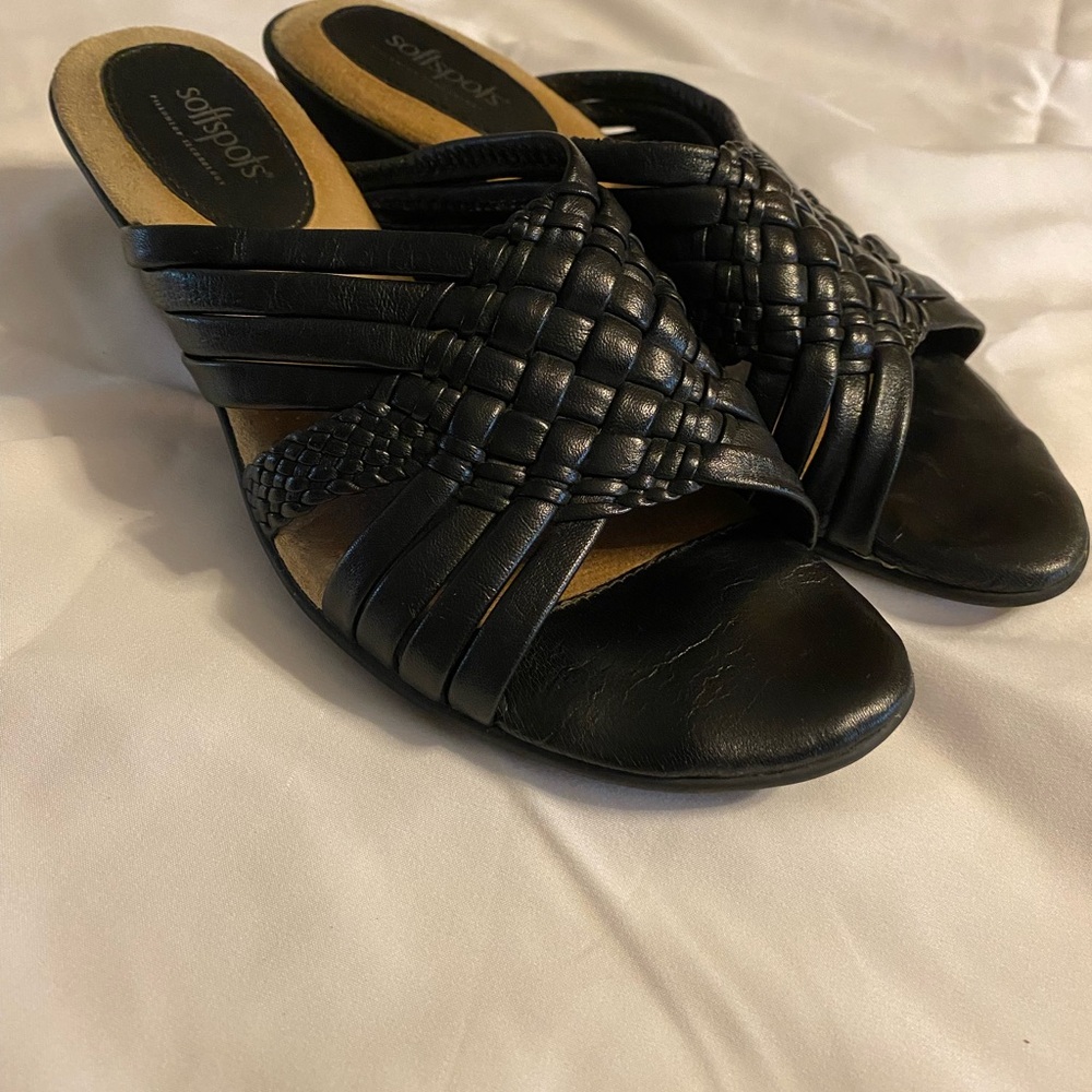 Softspots Women's Black Woven Mules